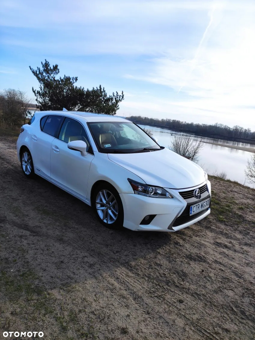 Lexus CT 200h Dynamic Line - 33