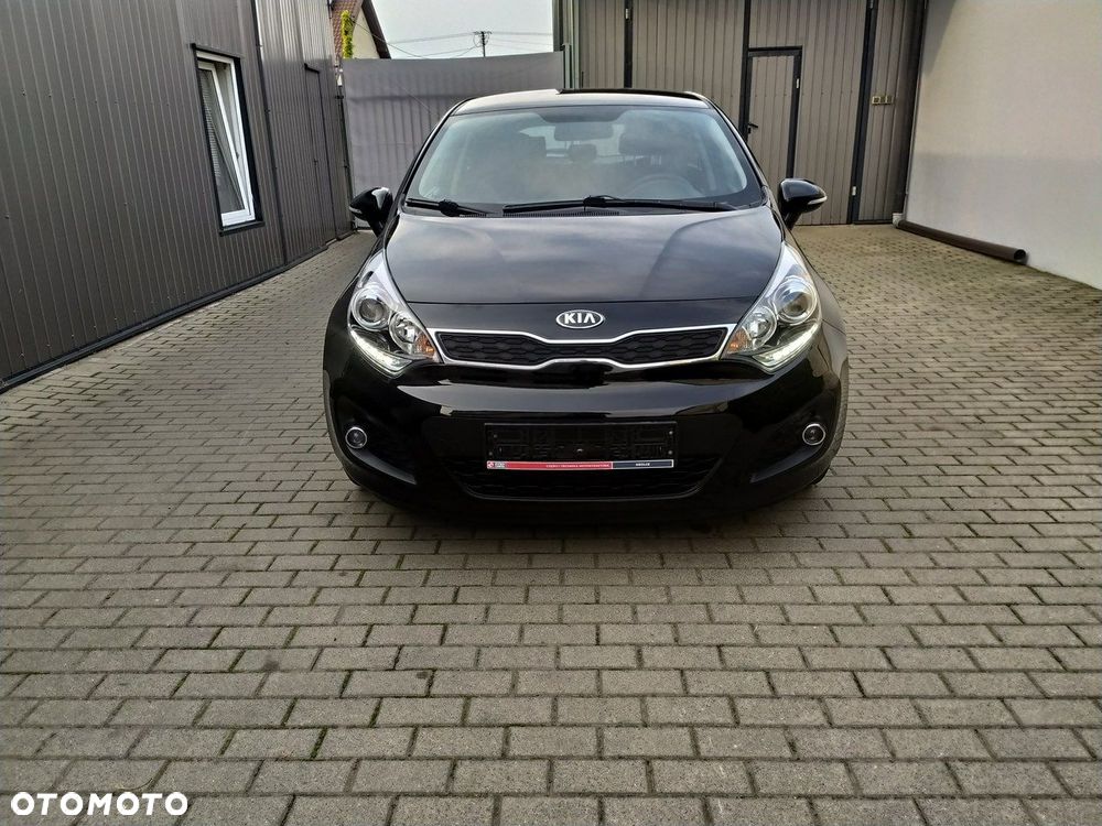 Kia Rio 1.4 L - 11