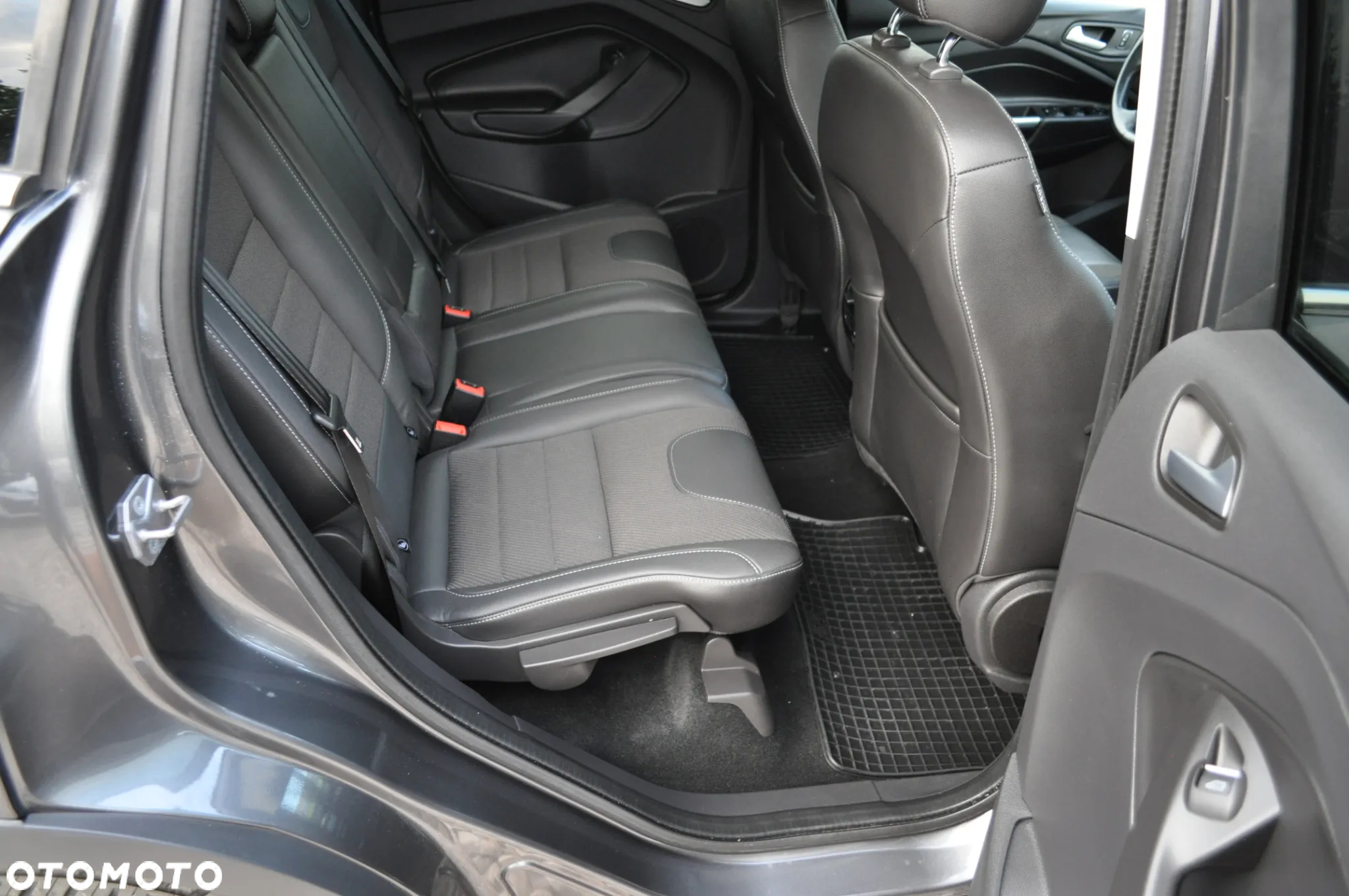 Ford Kuga 1.5 EcoBoost 4x4 Titanium - 19
