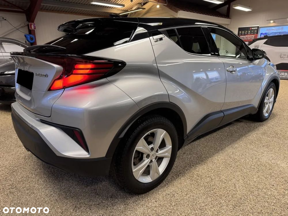 Toyota C-HR Hybrid Lounge - 9