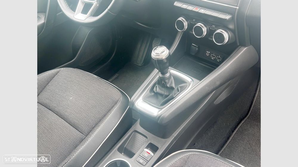 Renault Captur 1.0 TCe Techno - 23