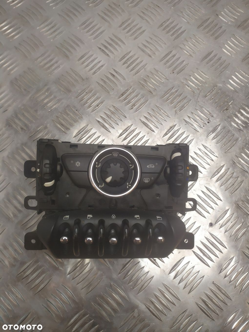 MINI R60 R61 PANEL STEROWANIA KLIMATYZACJI 9806727 - 1