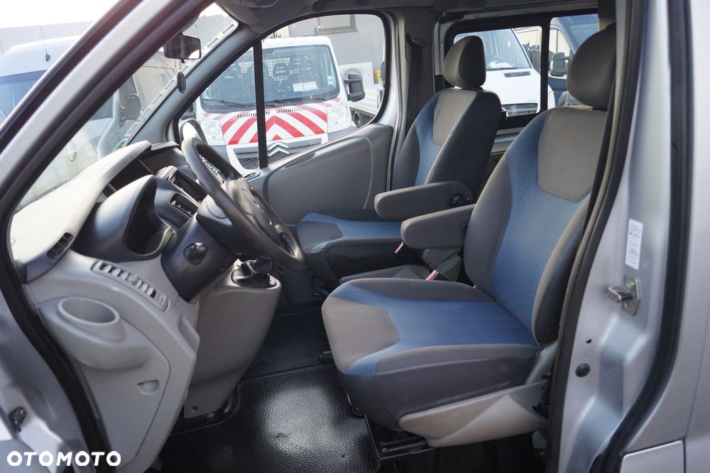Renault Trafic - 22