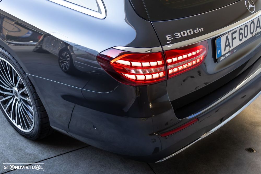 Mercedes-Benz E 300 - 12