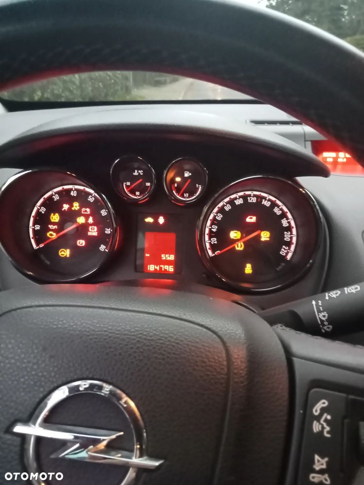 Opel Meriva 1.4 T Essentia - 29