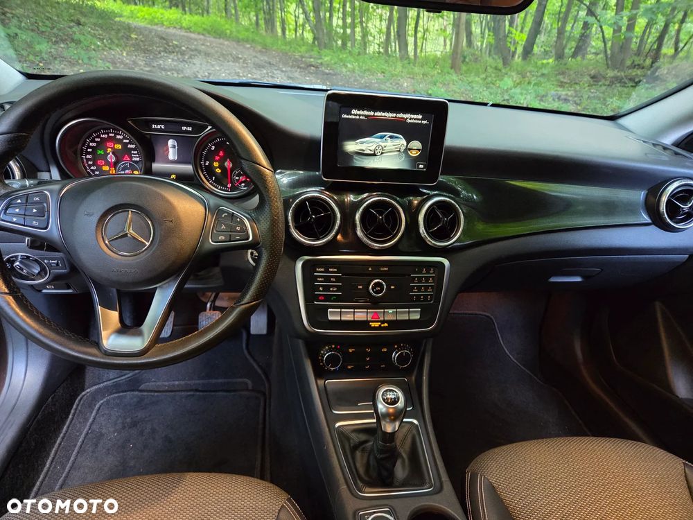 Mercedes-Benz CLA - 7