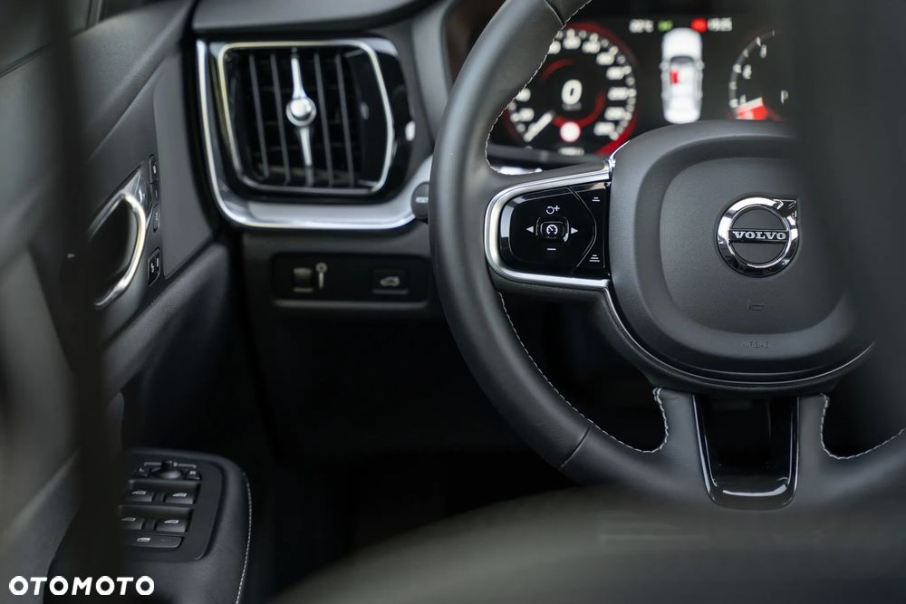Volvo S60 B5 B AWD R-Design - 30