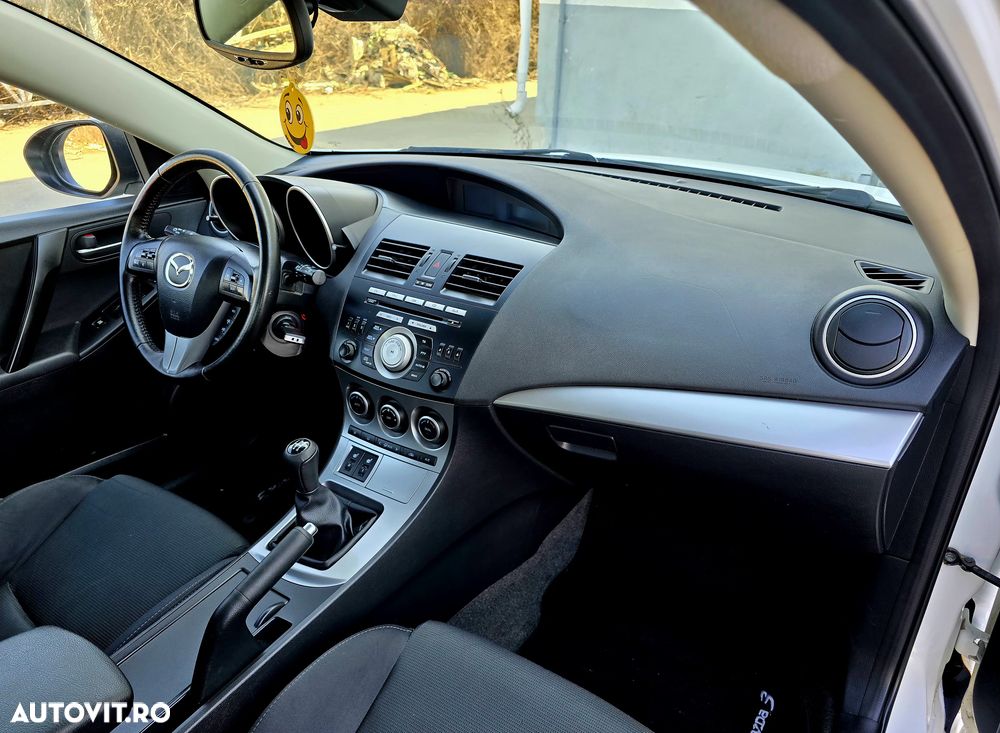 Mazda 3 - 16
