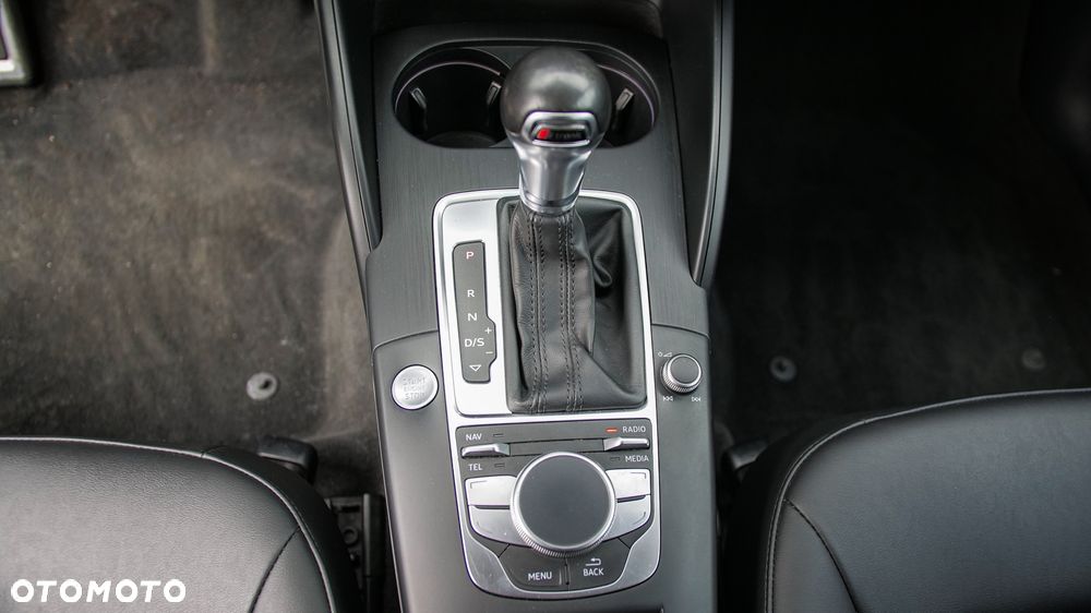 Audi A3 Sportback 2.0 TDI (clean diesel) quattro S tronic Attraction - 18