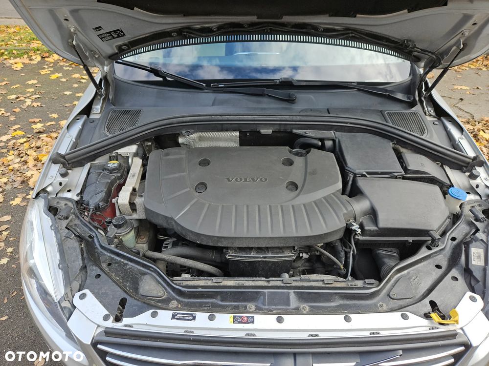 Volvo XC 60 D5 AWD Summum - 2