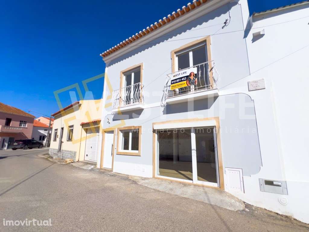 Moradia T2 totalmente remodelada com VISTA MAR a 4 minutos da praia... - Grande imagem: 2/24