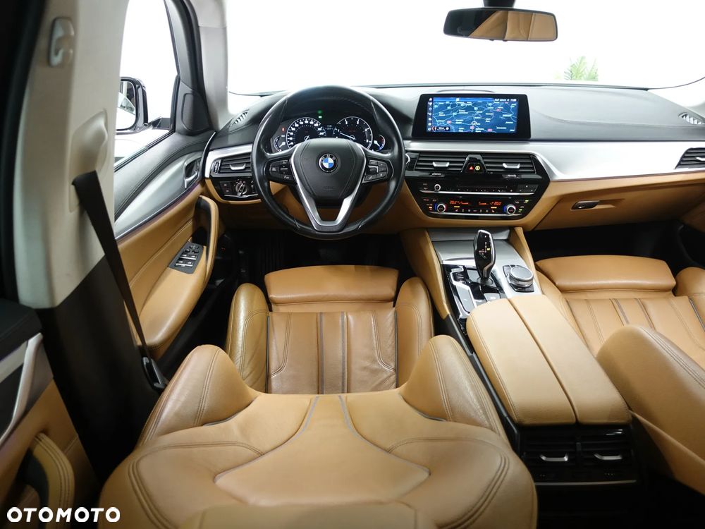 BMW Seria 5 520d xDrive Luxury Line - 27