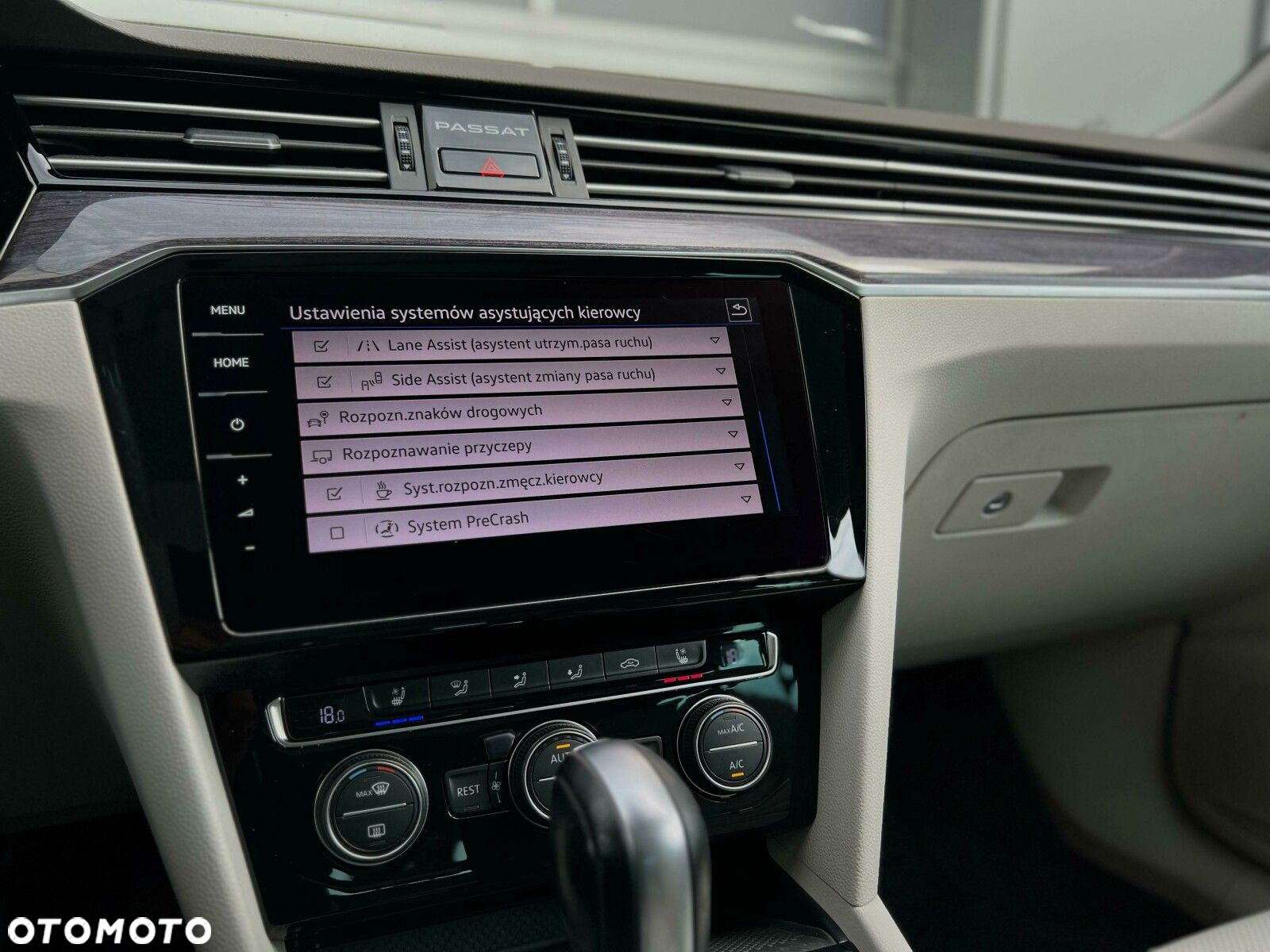 Volkswagen Passat - 34