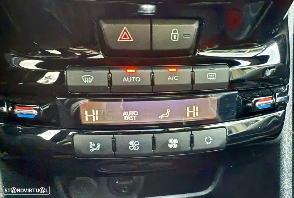 Peugeot 208 1.6 e-THP GTi - 35