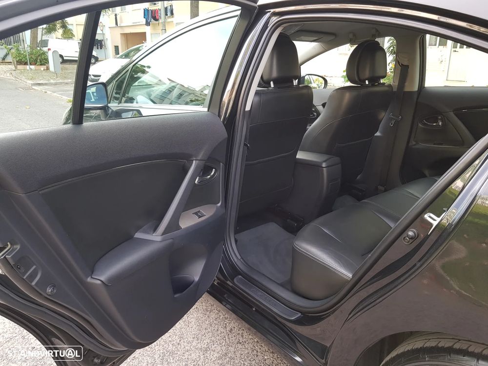 Toyota Avensis SD 2.0 D-4D Exclusive +Pele+GPS - 24