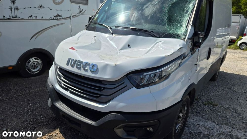 Iveco 35S16 - 13