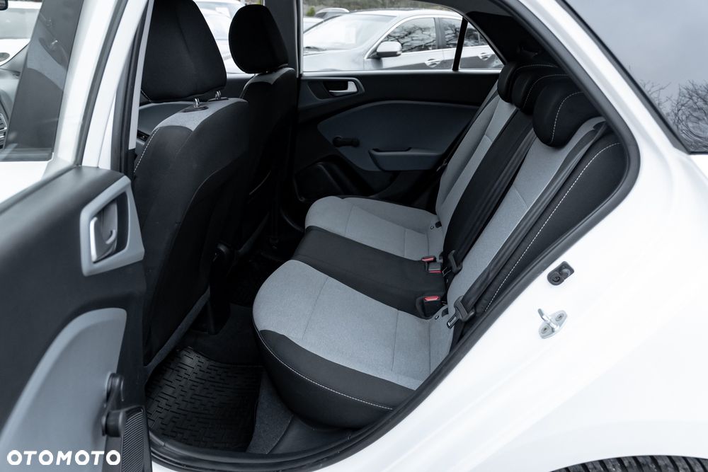 Hyundai i20 1.2 - 21