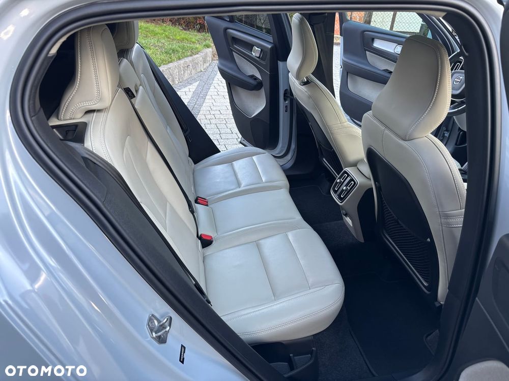 Volvo XC 40 - 16