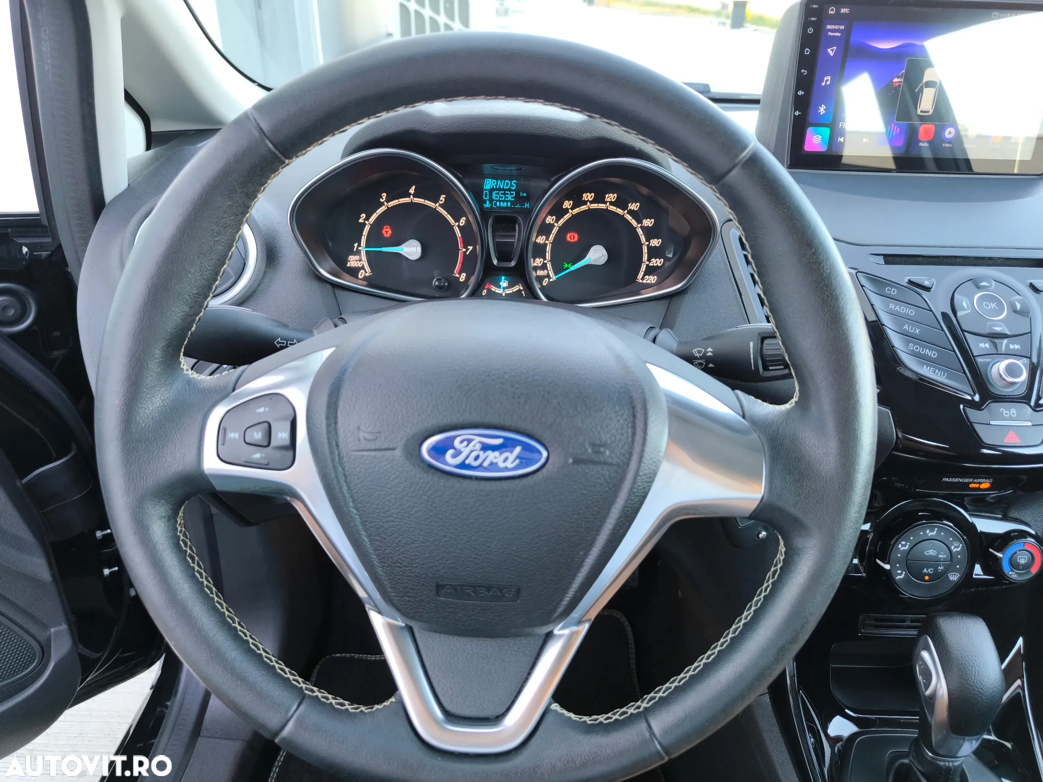 Ford Fiesta 1.0 EcoBoost S&S Aut. TITANIUM X - 19