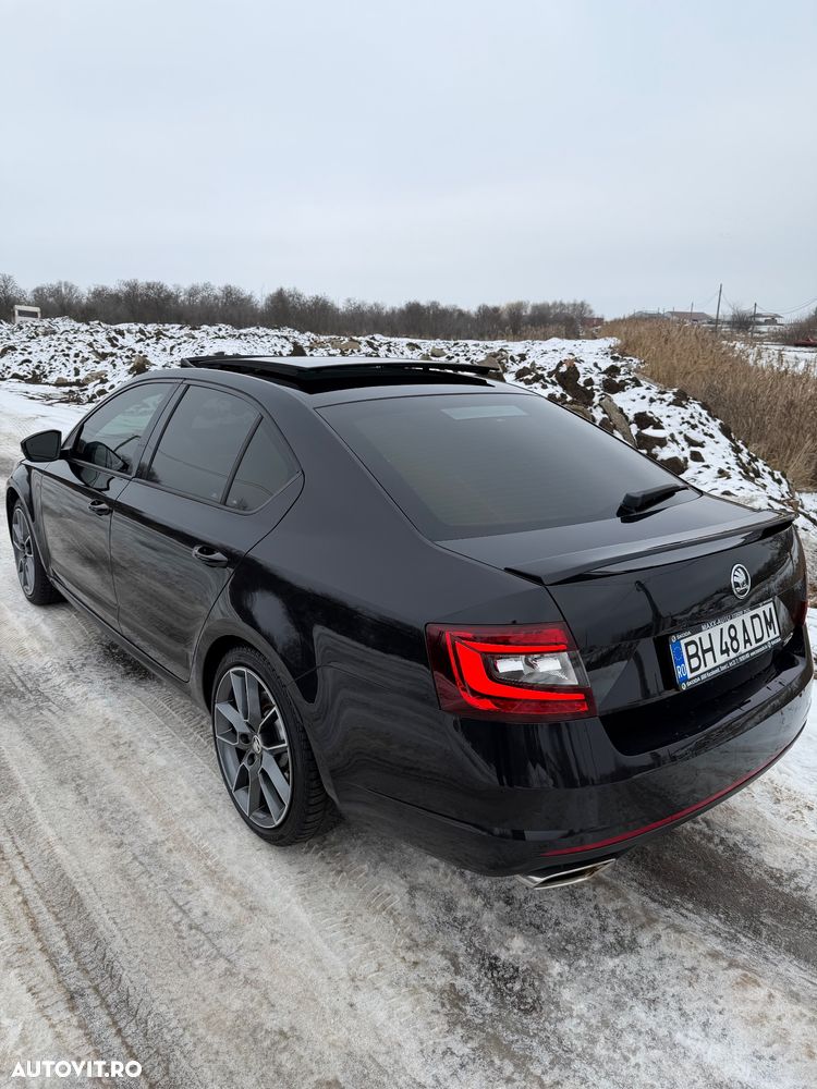 Skoda Octavia 2.0 245 TSI DSG RS - 17