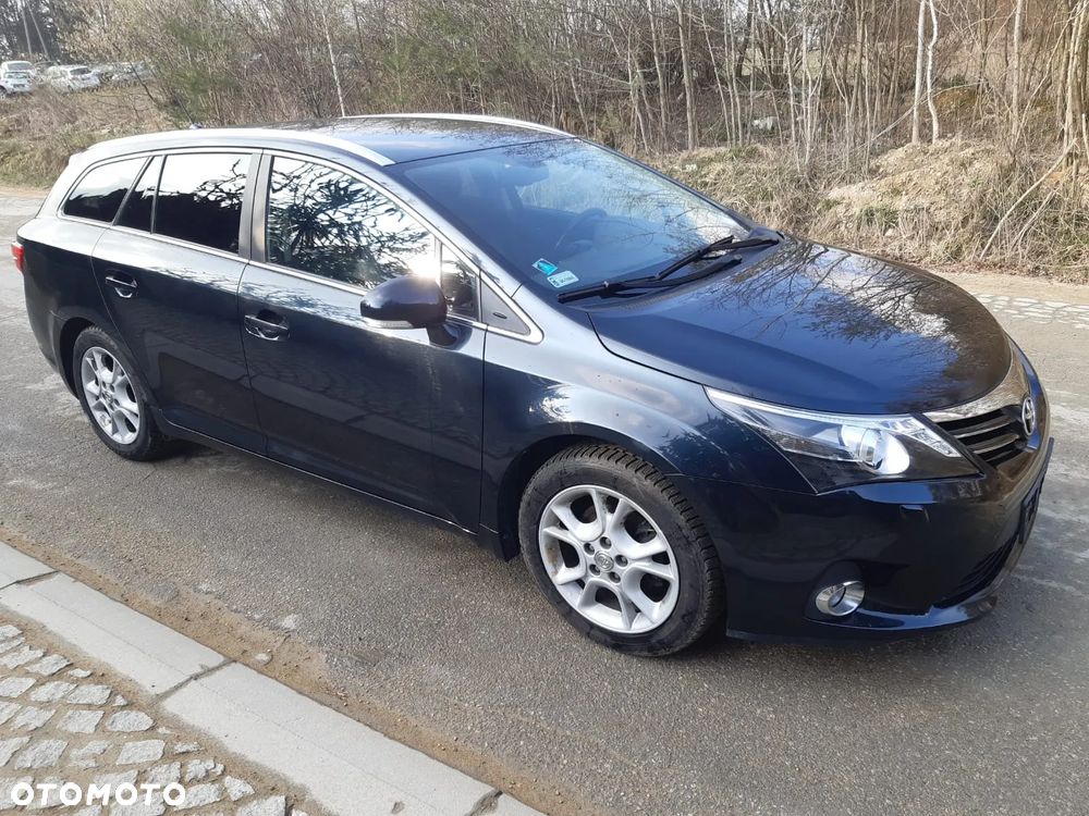 Toyota Avensis 1.8 Premium MS - 1