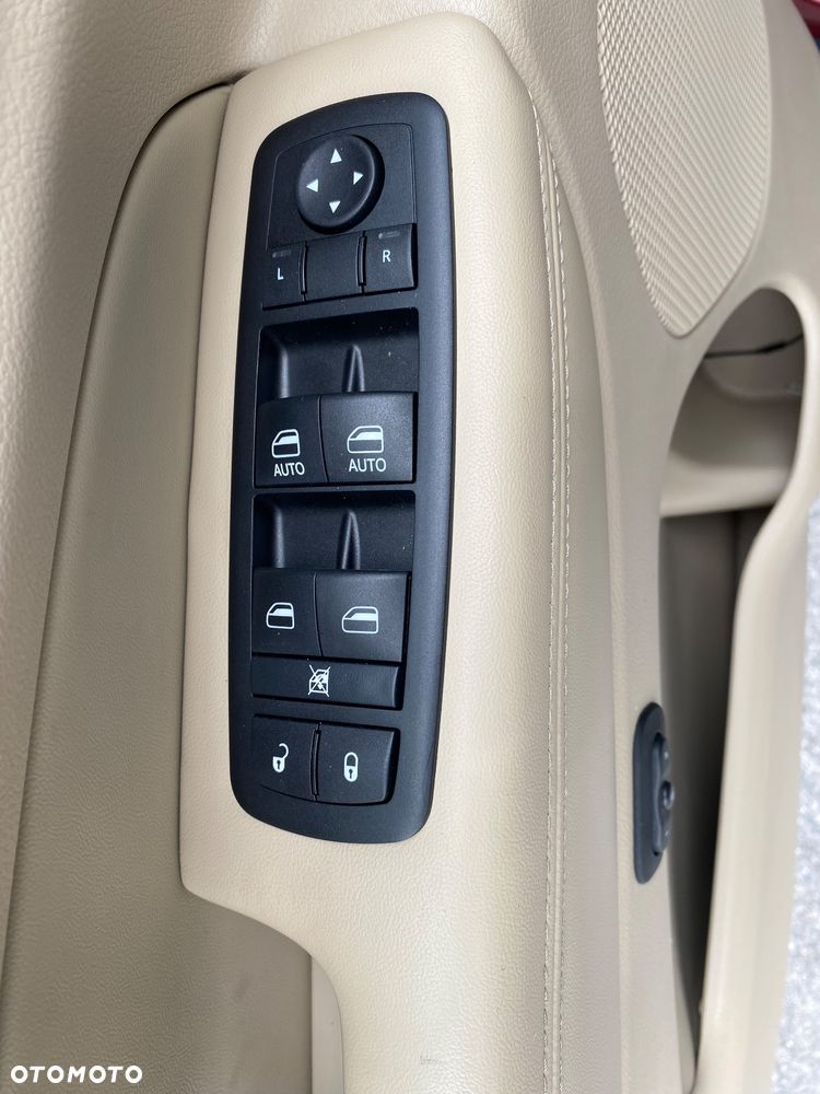 Jeep Grand Cherokee - 5
