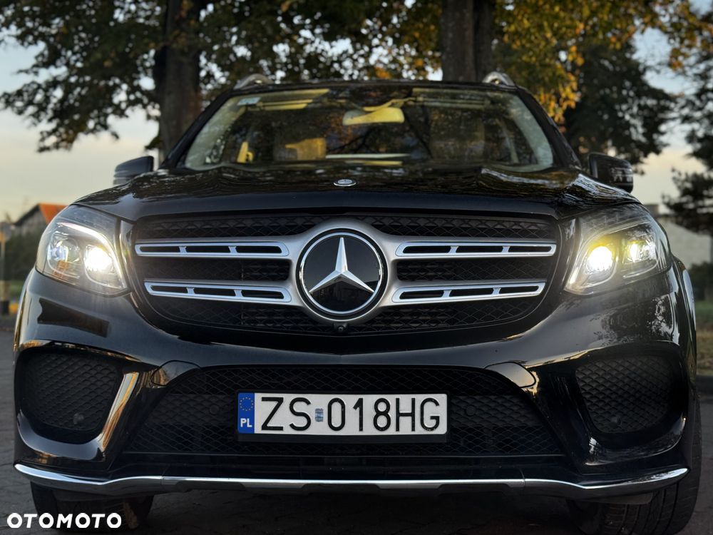 Mercedes-Benz GLS - 19