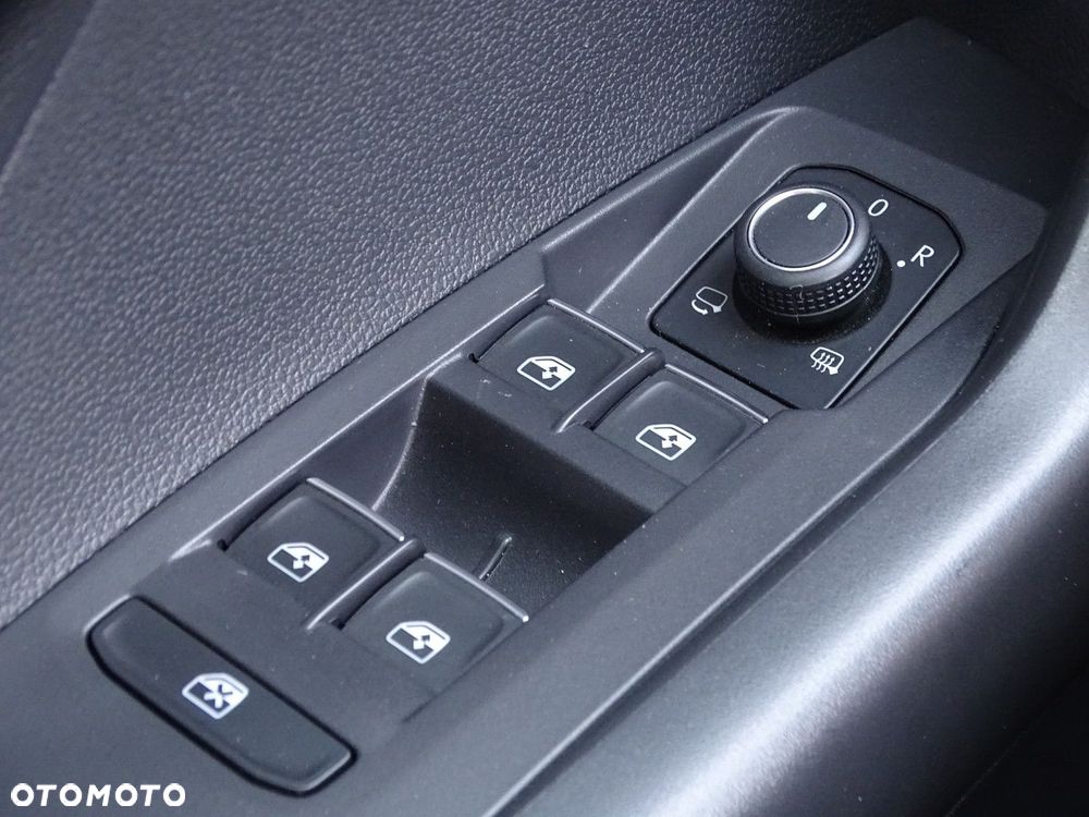 Volkswagen T-Cross 1.0 TSI OPF DSG R-Line - 29