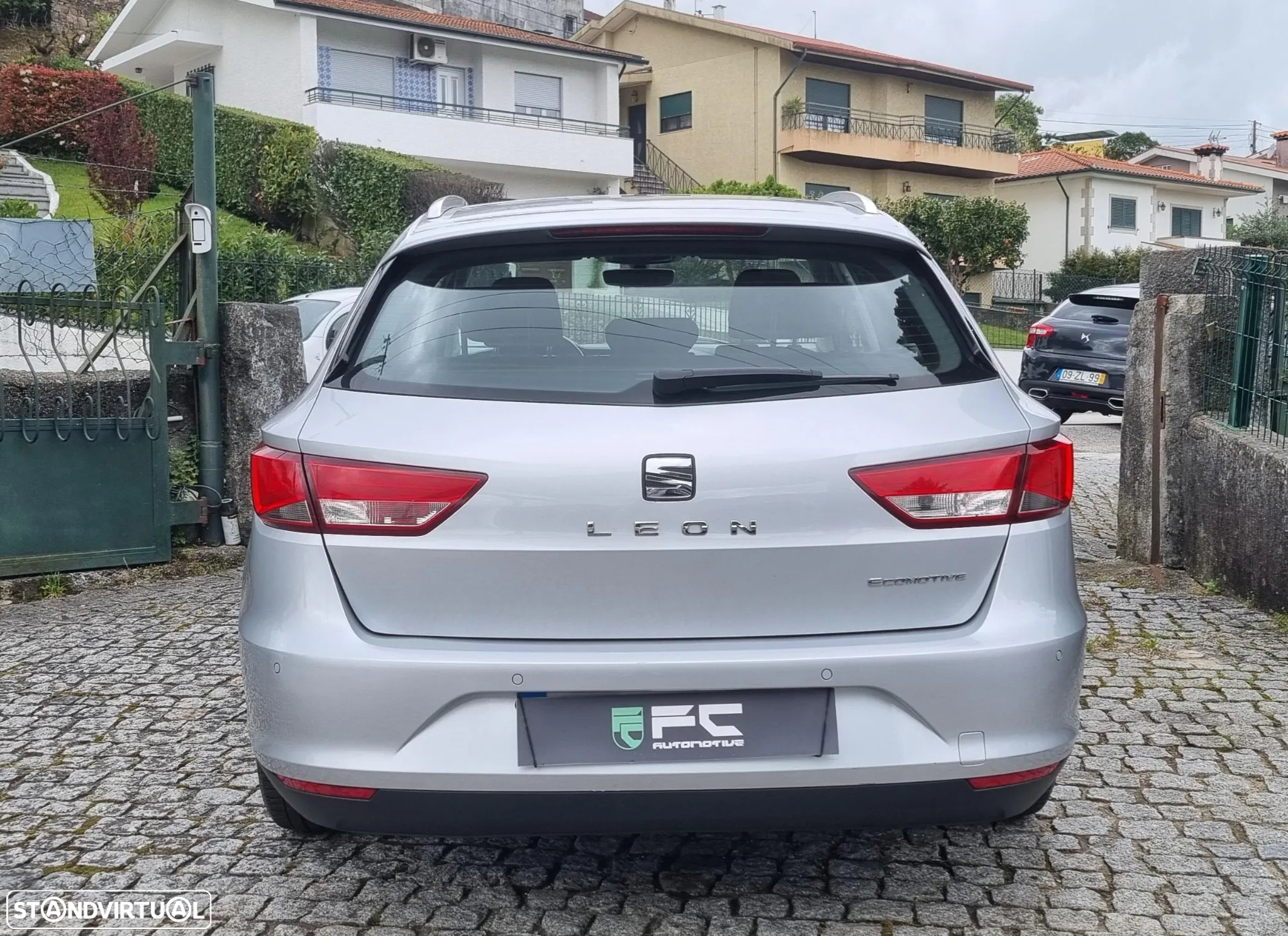 SEAT Leon ST 1.6 TDI Reference Ecomotive - 8