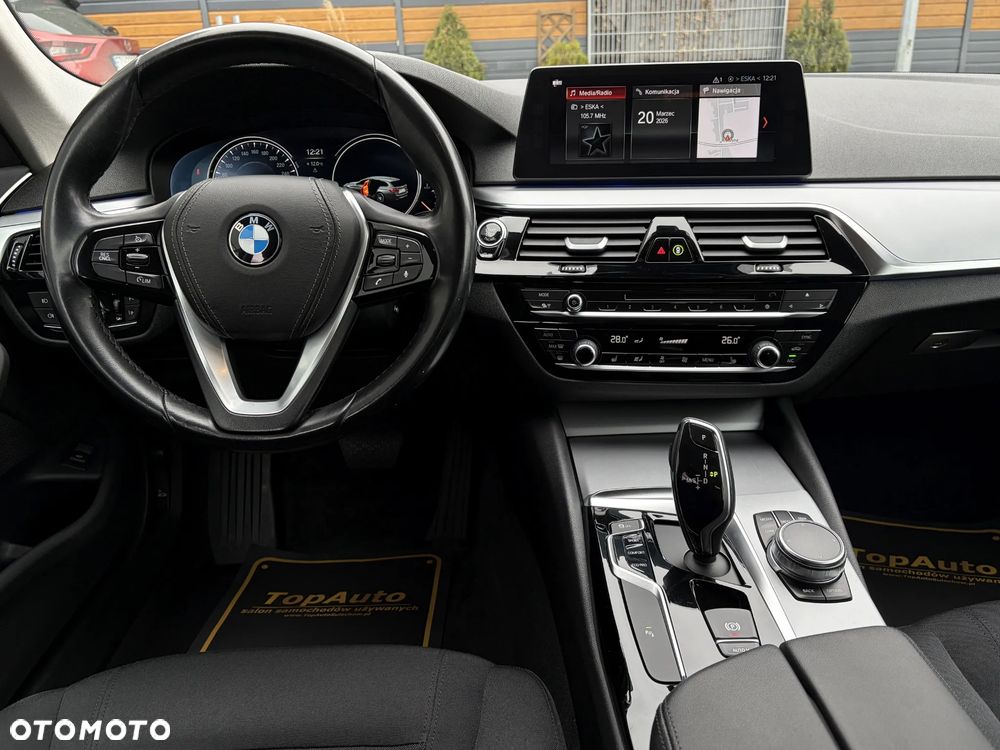 BMW Seria 5 520d - 35