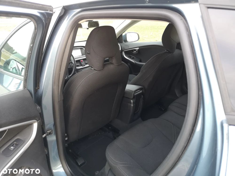 Volvo V40 D2 Ocean Race - 33