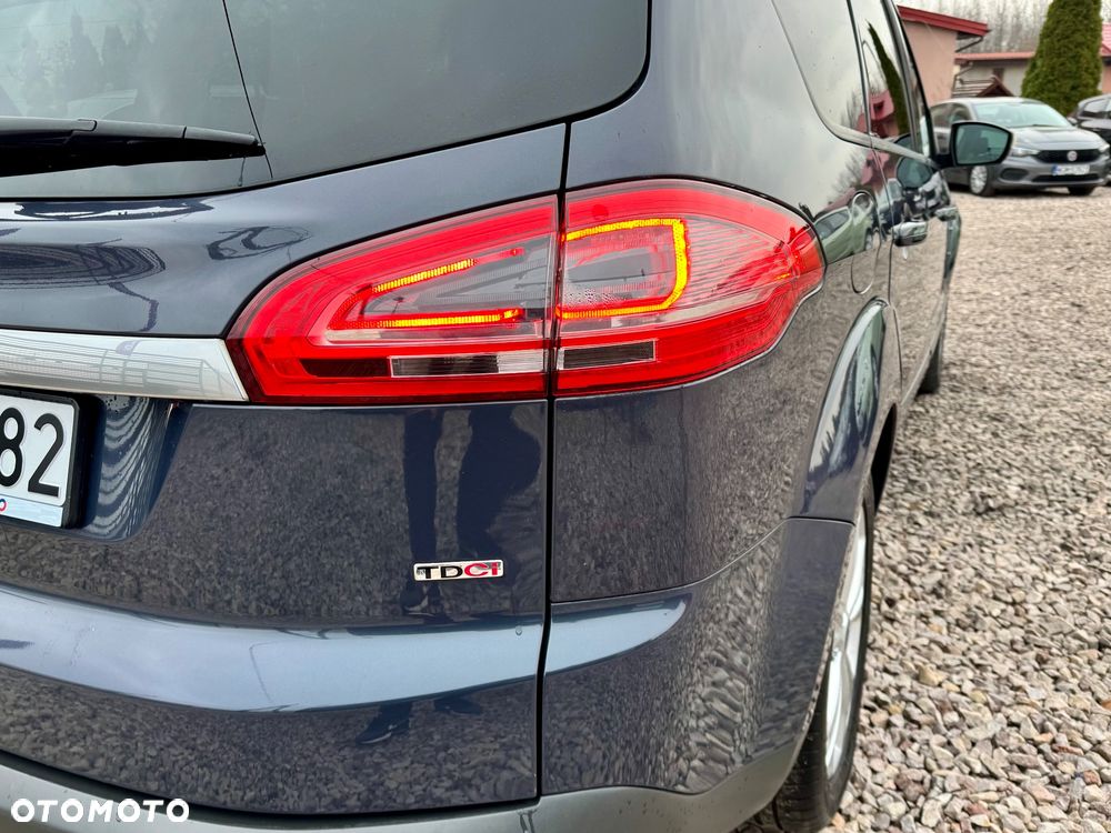 Ford S-Max - 8