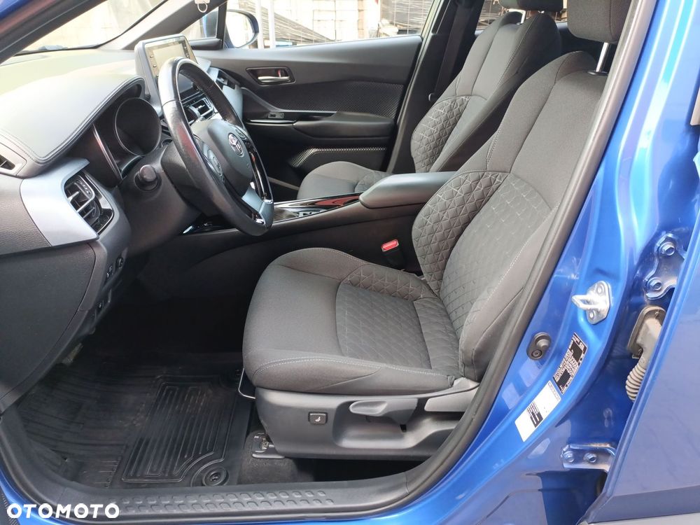 Toyota C-HR - 10