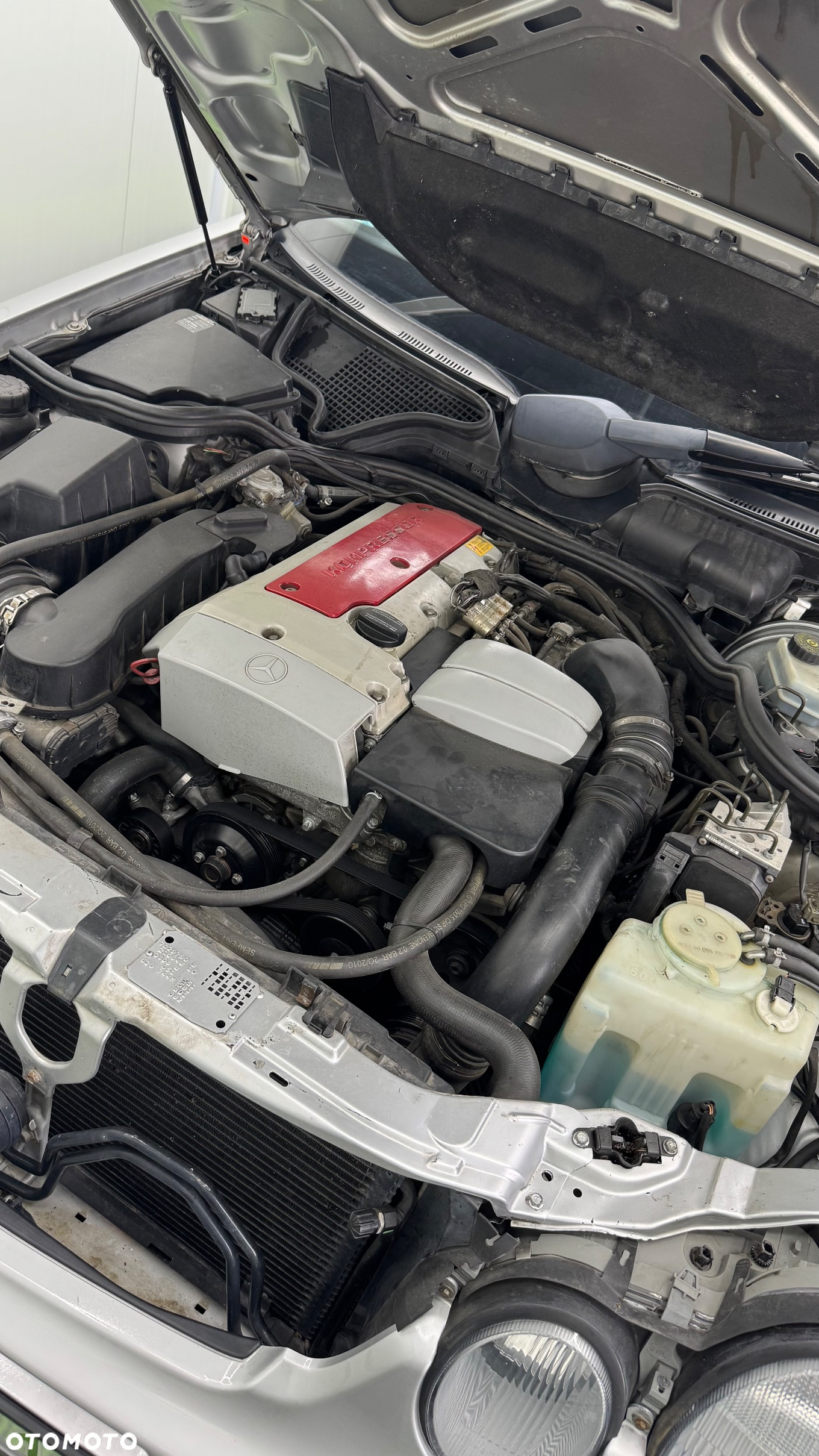 Mercedes-Benz Klasa E 200 Kompressor Classic - 31