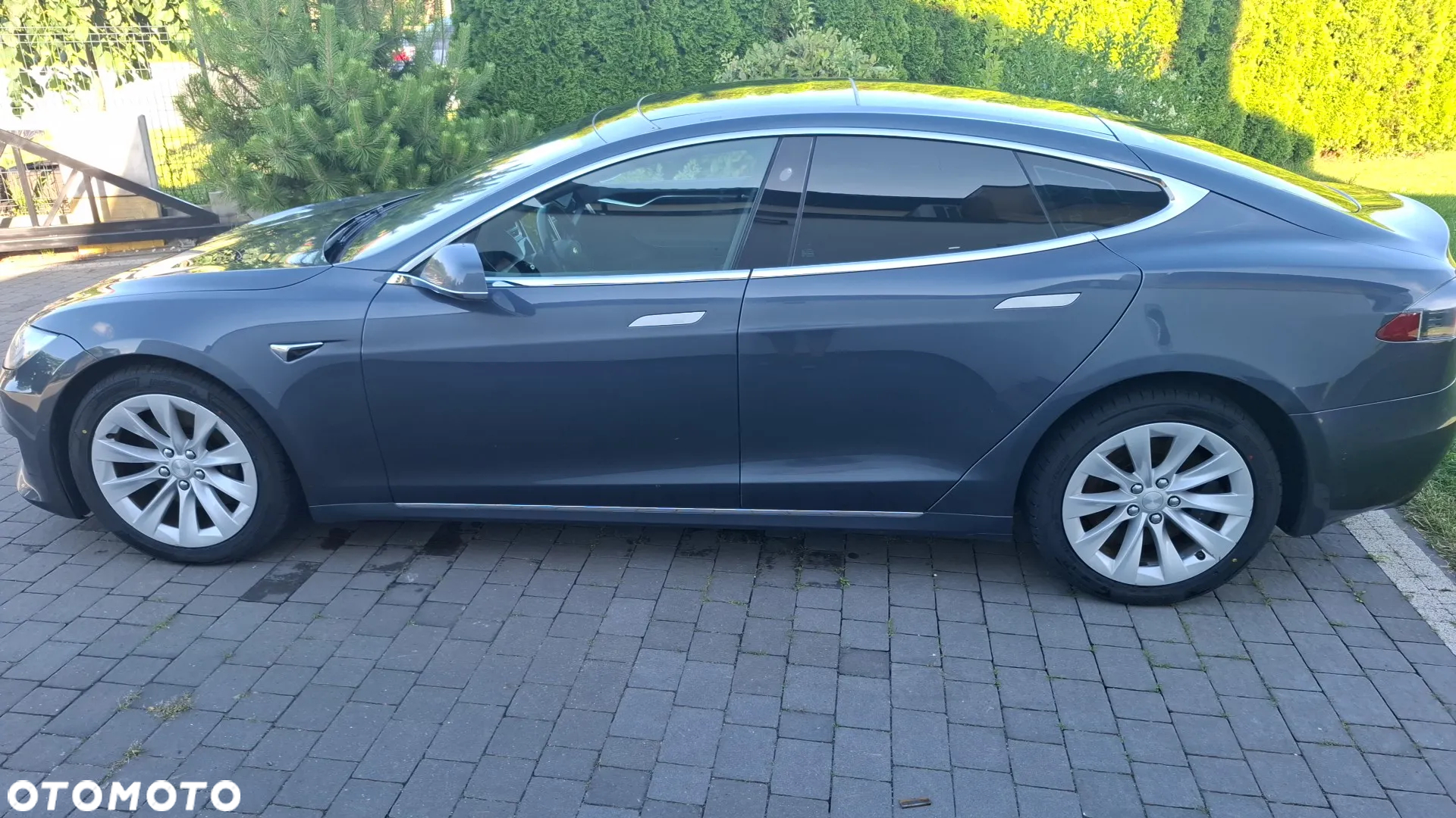 Tesla Model S Long Range Plus - 4