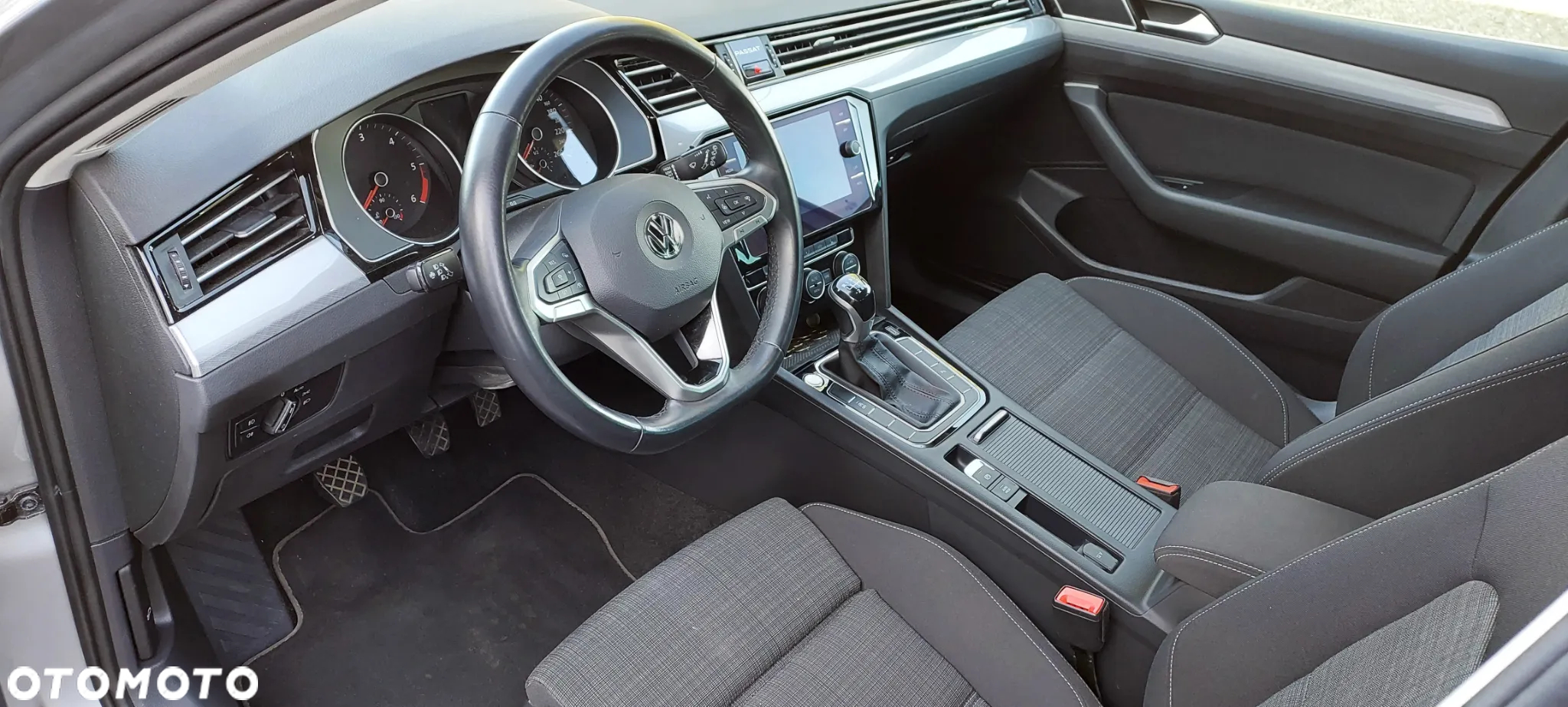 Volkswagen Passat - 9