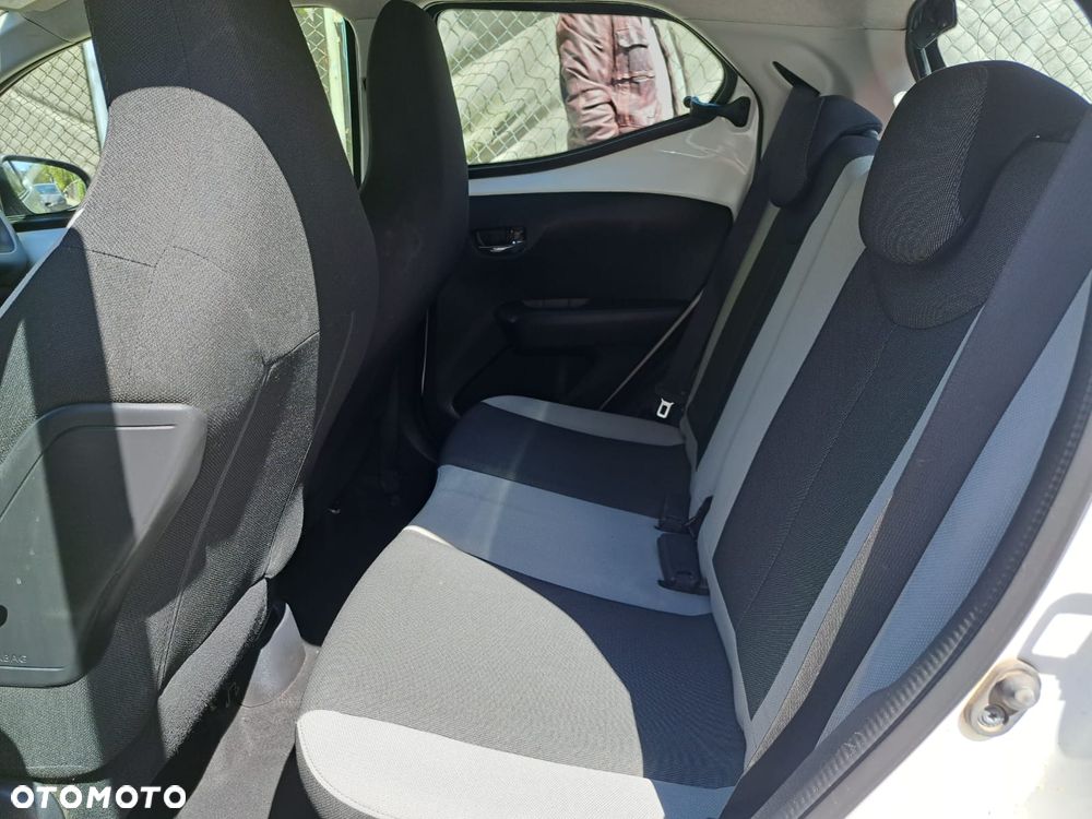 Toyota Aygo - 12