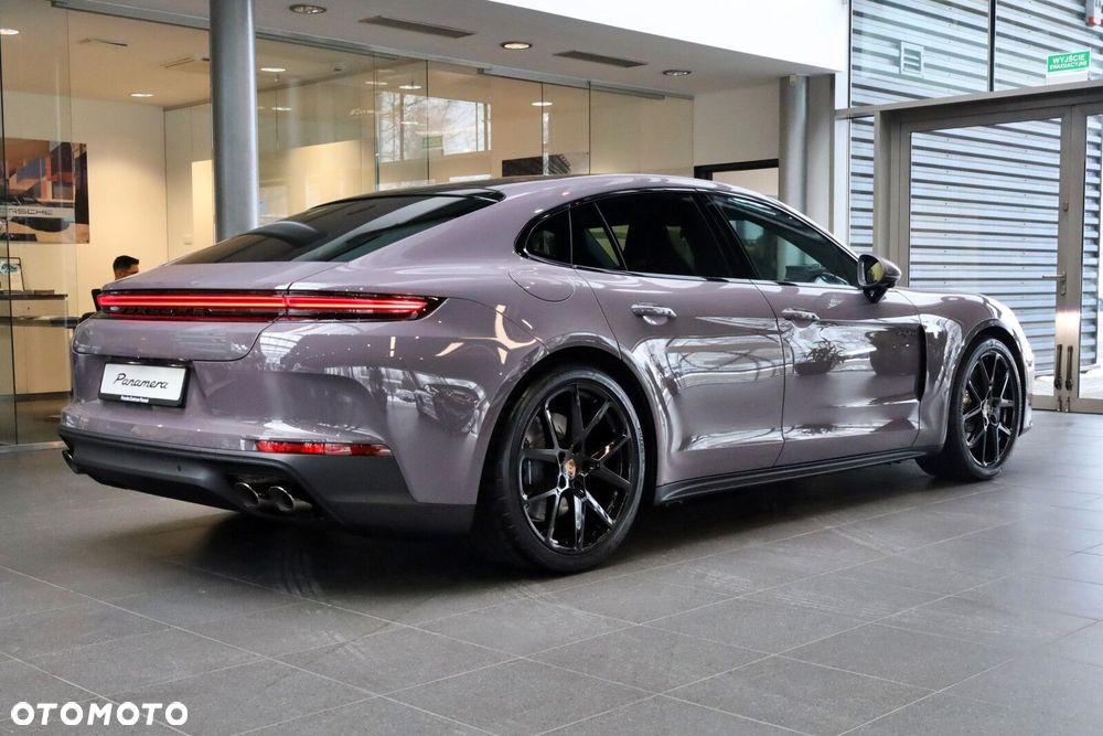 Porsche Panamera - 4