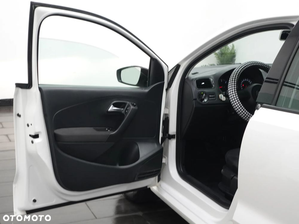 Volkswagen Polo 1.6 TDI Trendline - 17