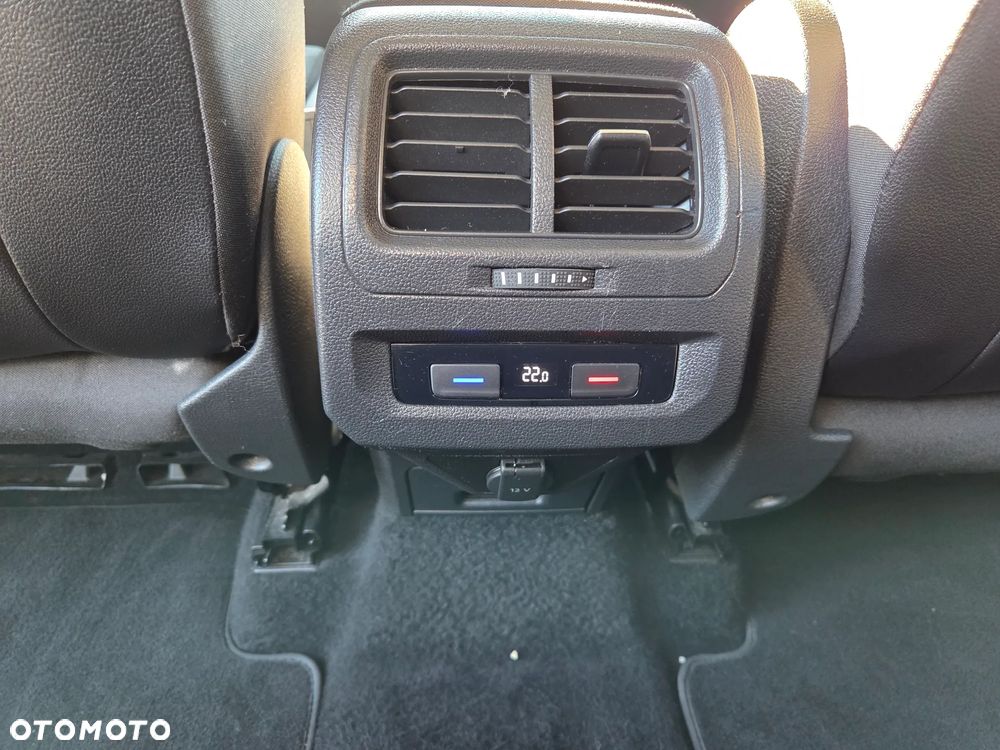 Volkswagen Touran 1.6 TDI BMT SCR Comfortline - 14