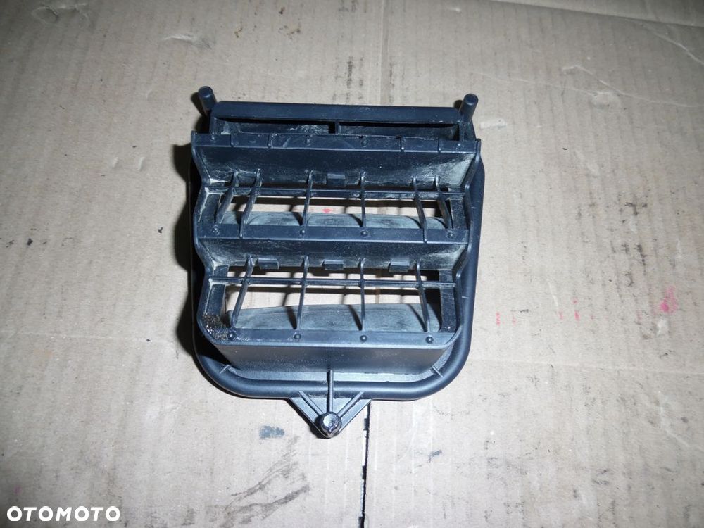 DUCATO JUMPER BOXER KRATKA WENTYLACJI WYWIETRZNIK - 2