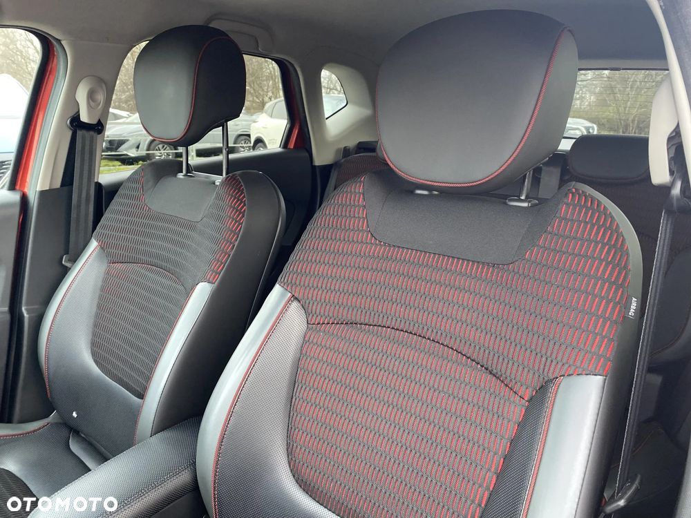 Renault Captur TCe 120 EDC Helly Hansen - 12