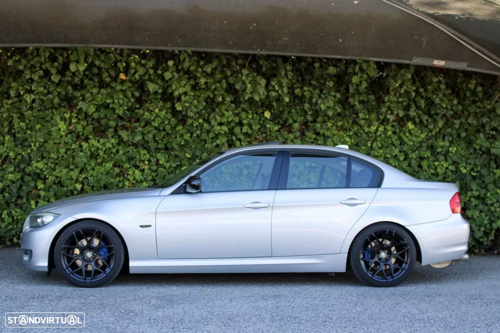 BMW 320 i Navigation - 8