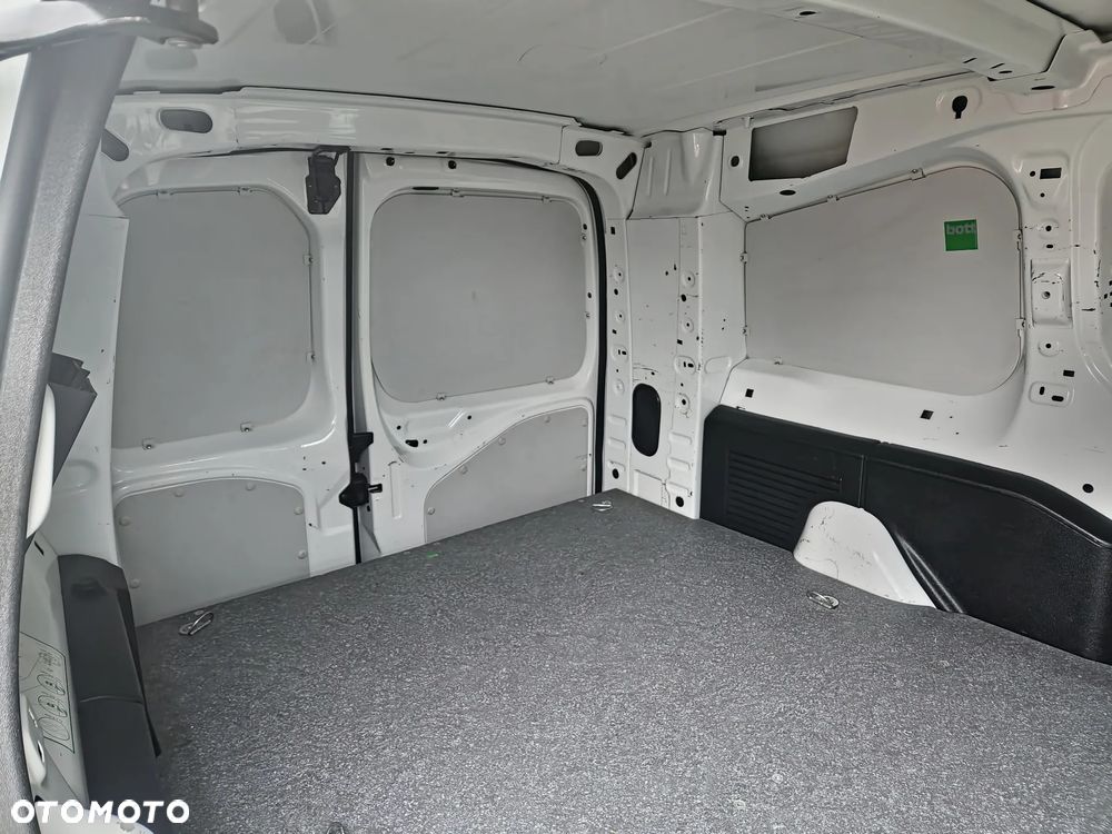 Peugeot Partner - 21