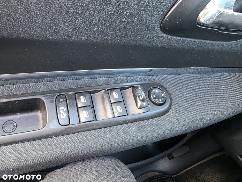 Peugeot 5008 BlueHDI 120 Stop & Start Active - 19