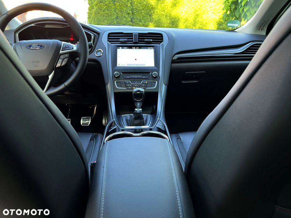 Ford Mondeo 2.0 TDCi STart-Stopp ST-Line - 29