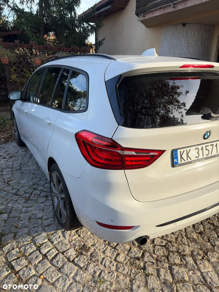 BMW Seria 2 218i - 3