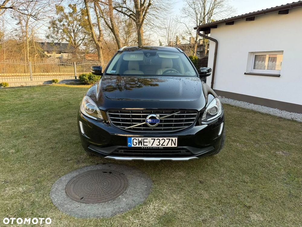 Volvo XC 60 D4 AWD R-Design - 2