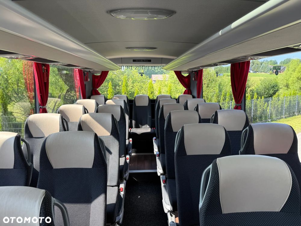 Mercedes-Benz Tourismo RHD M - 17