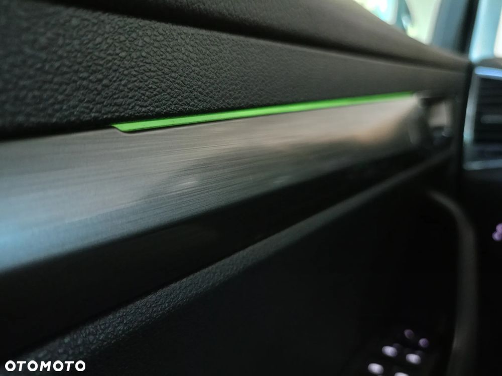 Skoda Karoq 1.5 TSI ACT 4x2 Style DSG - 30